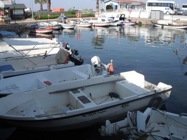 Butik otelleriyle ünlü Bozcaada, Rum adası gibidir. Sokaklarında dolaşmaya doyamazsınız.  -