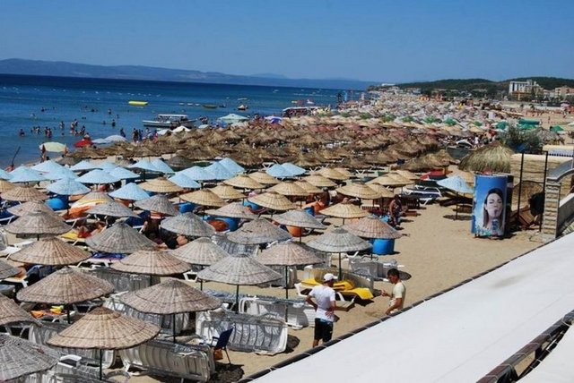 Ege'nin sofra kültüründe önemli yenilikleri, ağız tatlarının farklı lezzetlerle tanıştığı, buluştuğu Cunda Adası tam da gezilesi yerlerden -