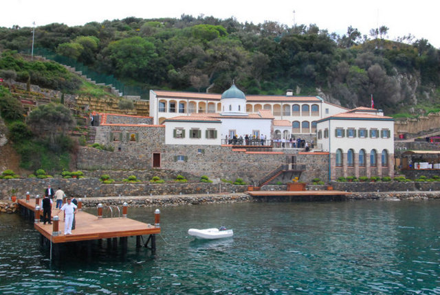 AYVALIK: - Ayvalık'ta bulunan Cunda Adası ülkemizin görülesi yerlerinden ve butik otel merkezlerinden biri