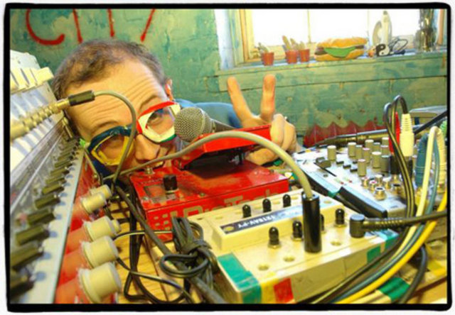 Dan Deacon / Surprise Stefani ...