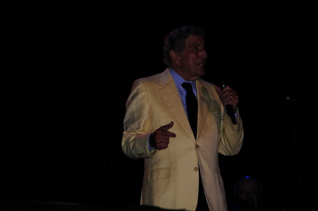 TONY BENNET