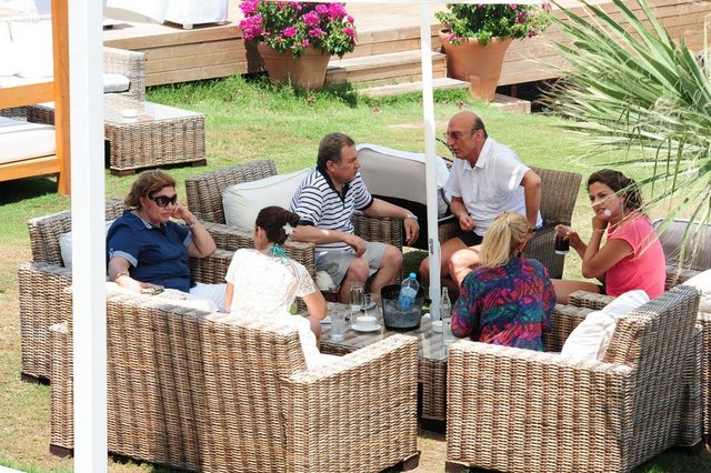 MUAMMER - NEVAL GÜLER, İBRAHİM KEFELİ, BURCU GÜLER, İREM KEFELİ