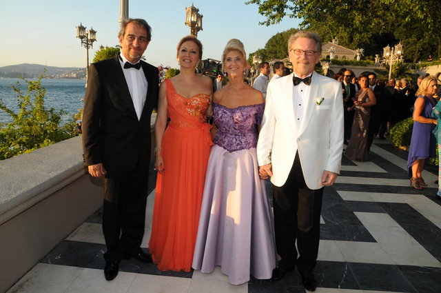 FERDA - AYŞE ALPASLAN, CANAN - AHMET KADIOĞLU 