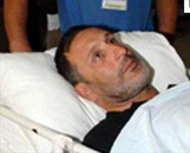 Cem Özer de oynadığı Sıcak adlı filmin su altı çekimlerinden sonra hastaneye kaldırıldı.