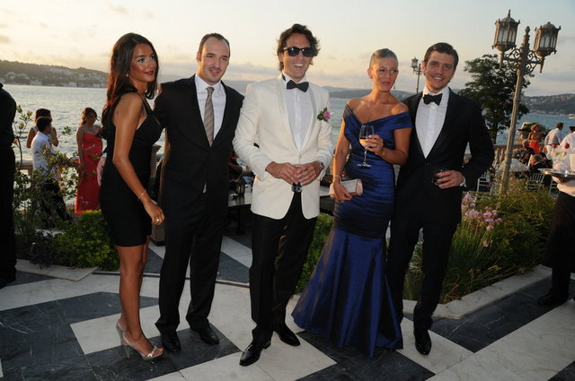 SELEN SAĞDIÇ,MEHMET EGELİ,KEREM DİLDAR,HAZAL ATAKAN,MURAT SAPÇI 