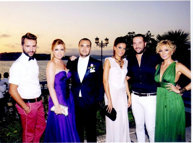MERT DAVRAN, ÖZGE ARGÜDER SANDER, ALTUĞ ÖZTAŞ, ZEHRA MOĞOL,MEHMET DAVRAN, NAZLI MENGİ 