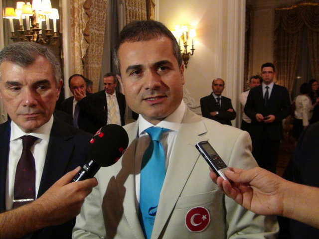 Gençlik ve Spor Bakanı Suat Kılıç  -
