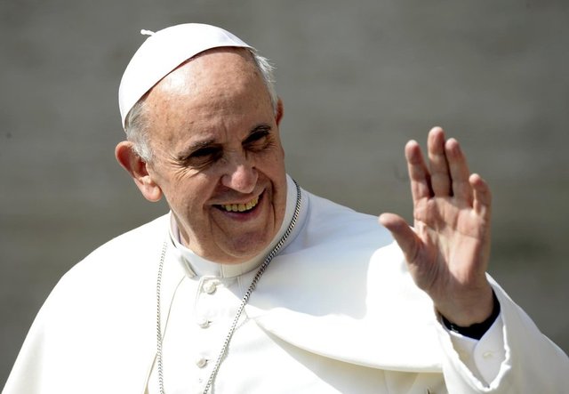 Papa Franciscus Papa - @Pontifex 7.623,317 -