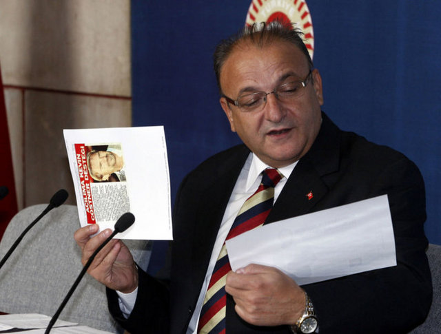 MHP'li Oktay Vural -