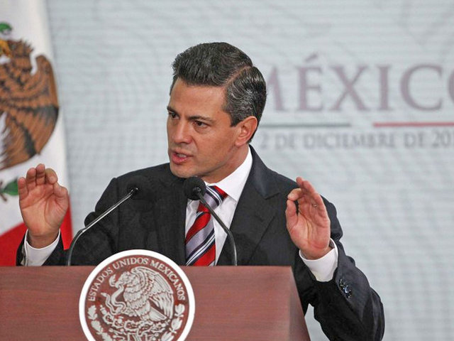 Enrique Pena Nieto Meksika Devlet Başkanı   - @EPN  4.396,235 -