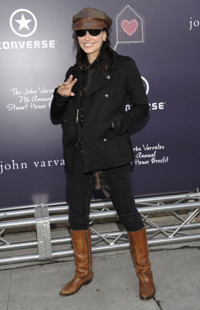 GINA GERSHON