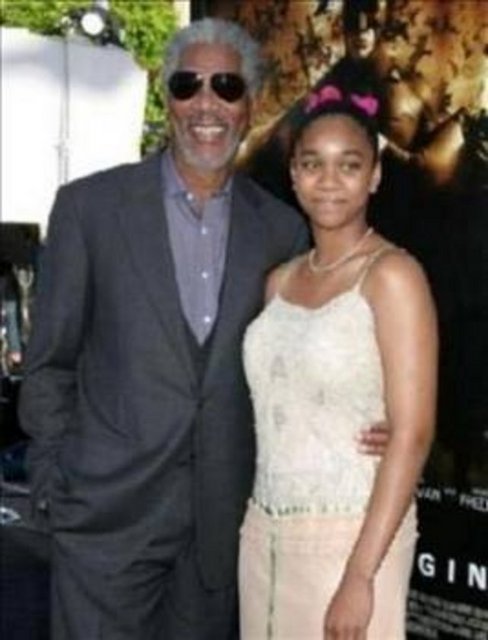 Aktörün el ele tutuşup film galalarına götürdüğü Hines, aslında Freeman'ın ilk eşi Jeanette Adair Bradshaw'un torunu. Ancak Hines, Freeman ile ikinci eşi Myrna Colley-Lee tarafından büyütüldü.