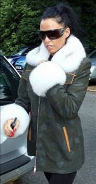 Oradan daha önce de katıldığı bir TV programında bugüne kadar kimseye anlatmadığı bir gerçeği milyonlarca kişinin izlediği bir TV programında dile getirmişti.