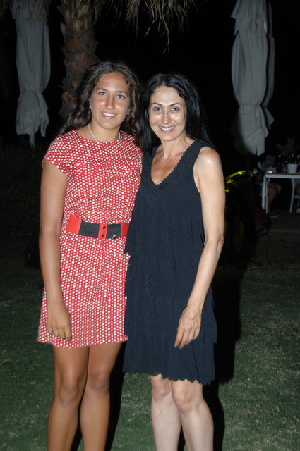 REYHAN, YASMİN GÜLMAN,