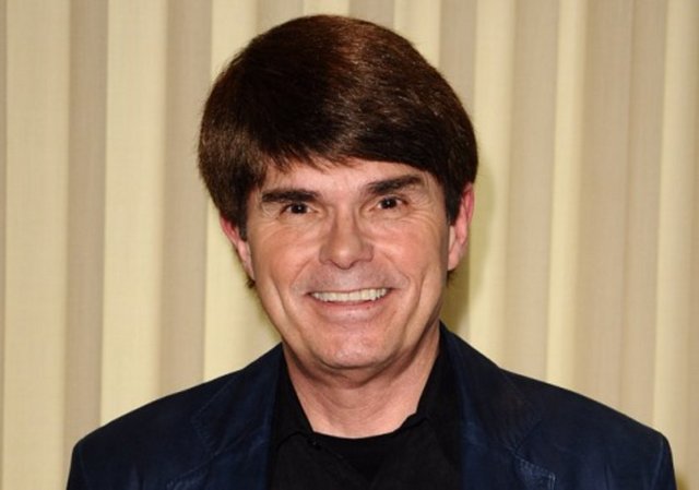 10- Dean Koontz - 19 milyon dolar