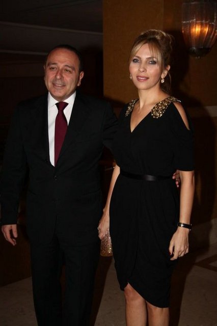 ARZU - ÖMER SABANCI
