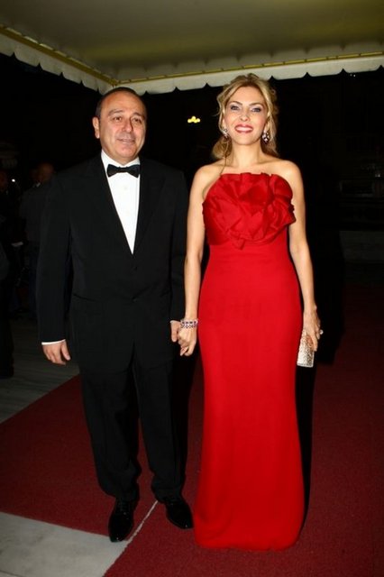 ARZU - ÖMER SABANCI