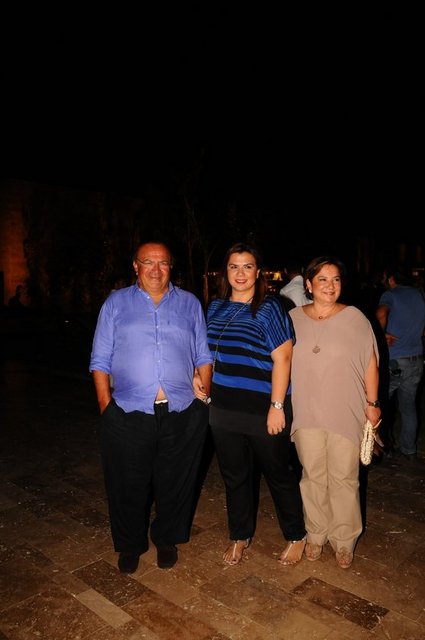 METİN, HÜLYA AŞIK, EDA AŞIK ÖZÇELİK