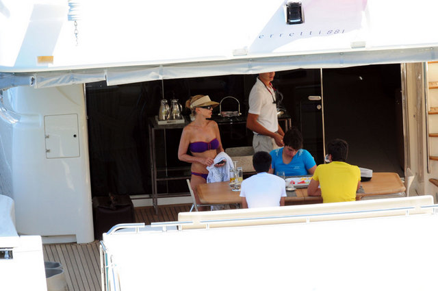 BERRAK BARUT
