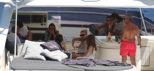 BERRAK BARUT, DALIA GARİH, GARY LACHMAN
