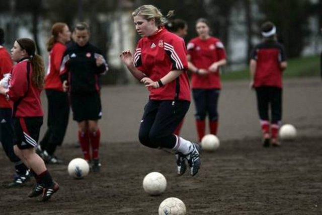 Ular keksa odamlarning mushuklariga kiradilar