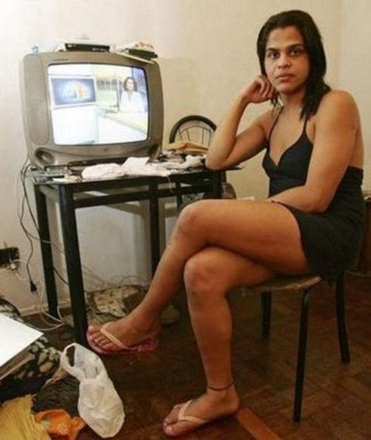 Ronaldo, fahişelerin aslında transeksüel erkekler olduğunu anlayınca onları kovarken fahişeler sessiz kalmak için başarılı oyuncudan para istemişti.