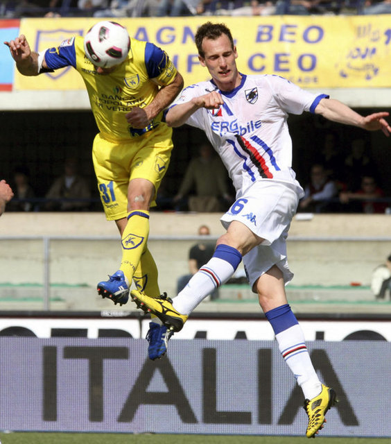 La Liga takımlarından Levante Sampdoria'nın 25 yaşındaki defans oyuncusu Massimo Volta'yı kadrosuna kattı.