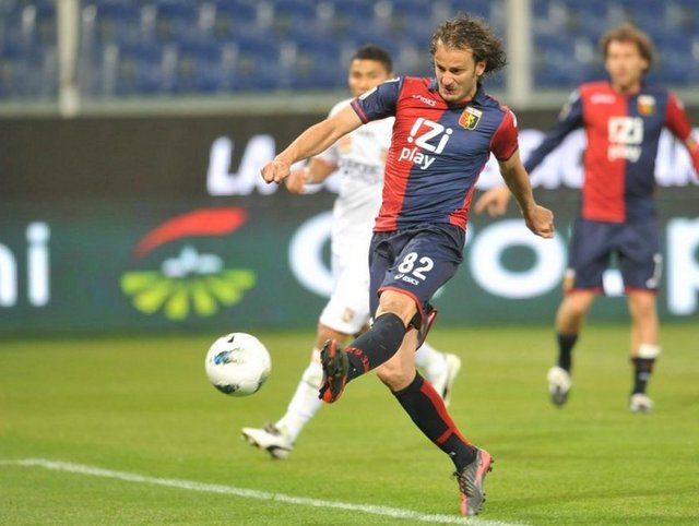 Beşiktaş'ın da peşinde olduğu Gilardino, Genoa'dan ayrıldı, Bologna'ya kiralandı.