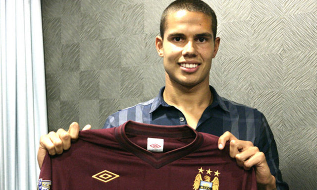 Manchester City, Everton'un genç yıldızı Jack Rodwell'ı tranfer etti.