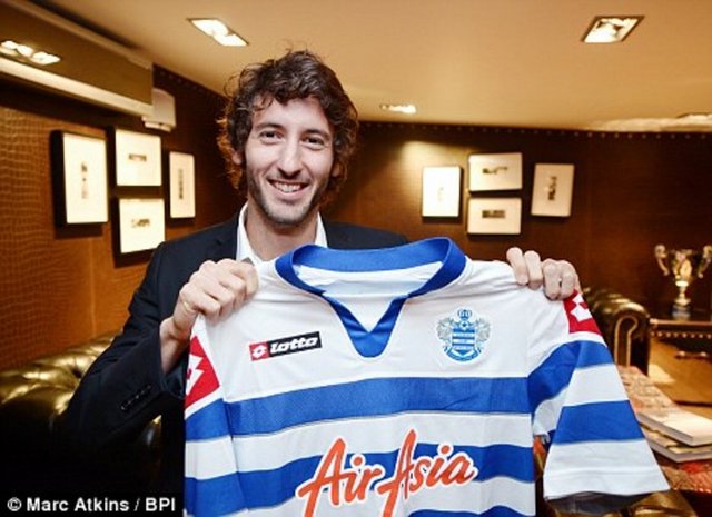 QPR, Real Madrid'in orta saha oyuncusu Esteban Granero'yu transfer etti.