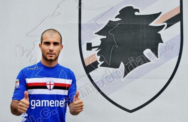 Sampdoria, Malaga'nın tecrübeli oyuncusu Enzo Maresca'yı renklerine bağladı.