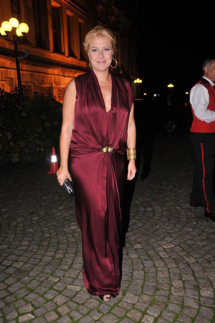 ESRA DİNÇKÖK