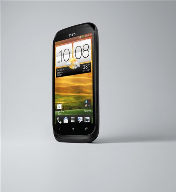 1 - HTC Desire X:  Video kaydederken eş zamanlı fotoğraf çekebilmeyi sağlayan VideoPic teknolojisine sahiip olan HTC'nin son akıllı telefonu Desire X'in 800 x 480 piksel çözünürlüğünde 4 inçlik LCD ekranı bulunuyor.
