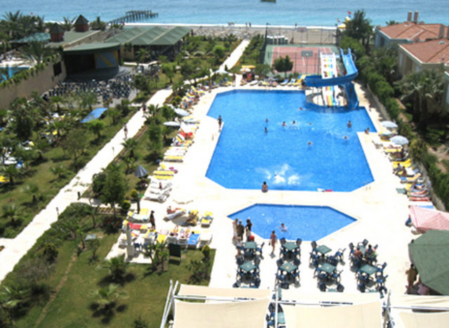 Concordia Celes Hotel