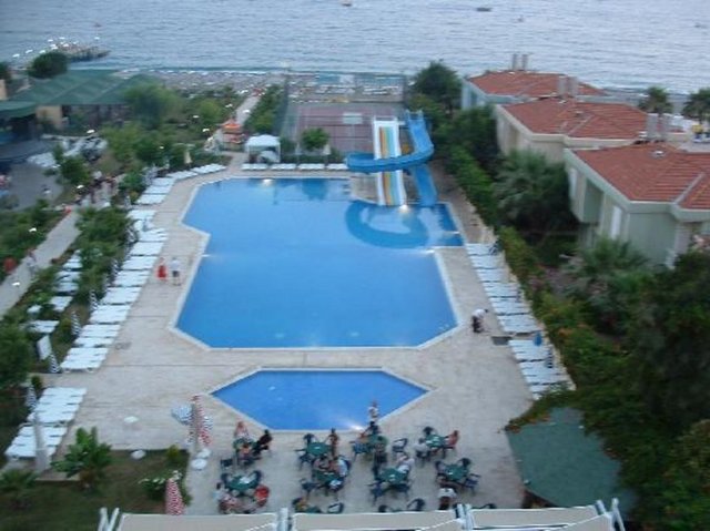 Concordia Celes Hotel