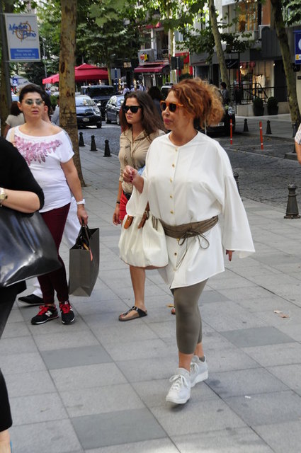 ARZU DÜRÜST
