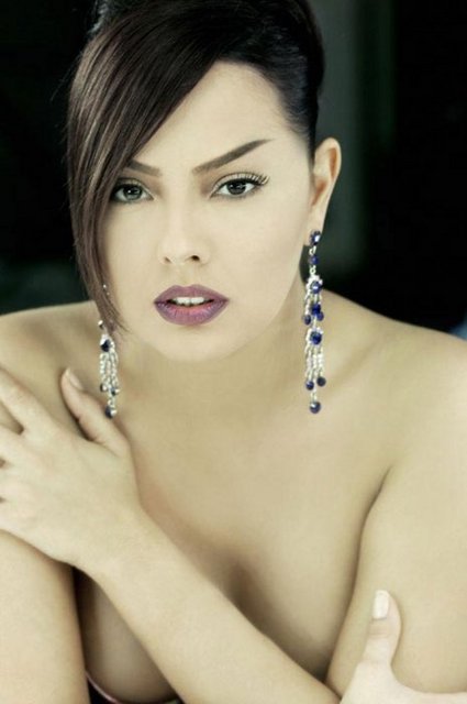 15 Eylül Cumartesi, Turkcell Kuruçeşme Arena'da; saat 21.00'de, Ebru Gündeş. Giriş: 110, 56 TL. Tel: (212 263 39 83)