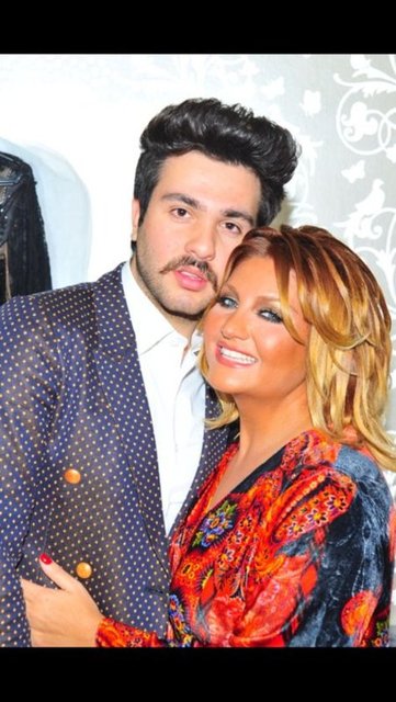 GELİR GELMEZ HEMEN İŞE KOYULDU Ailesiyle birlikte İstanbul'a dönen Engincan Ural ayağının tozuyla işbaşı yaptı.