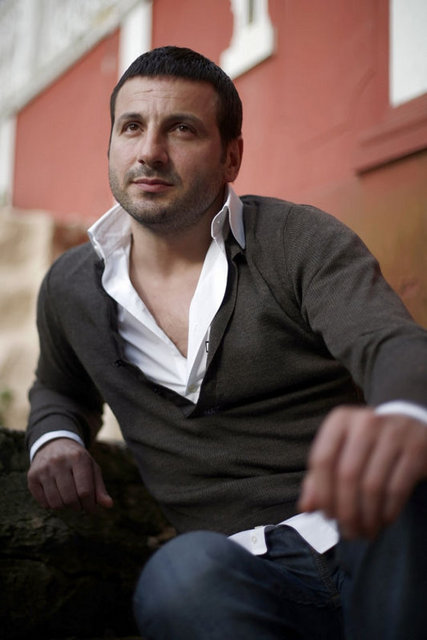 Yenibosna'da çelik kapı fabrikası var