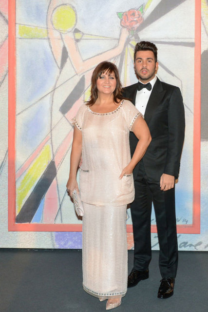 Türkiye'ye döner dönmez işbaşı yapan Ural, restore edip satmak için Karaköy, Balat ve Cihangir'de eski bina arıyor.