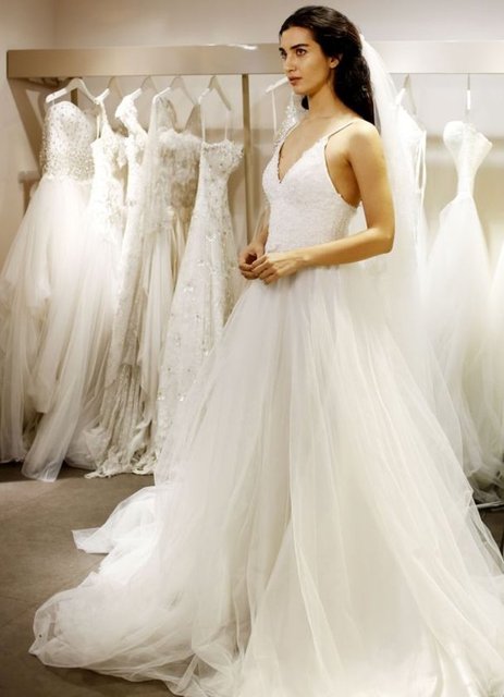 HEM YURTDIŞINDAN HEM İSTANBUL'DAN DAİRE ALDI Tuba Büyüküstün İstanbul'dan ve yurtdışından daire satın alıyor. Paris'te ve İstanbul'da daireleri var.