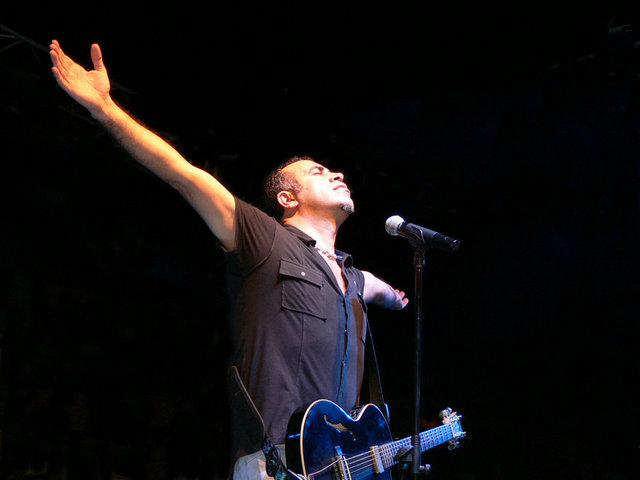 22 Eylül Cumartesi, Çankaya Belediyesi Çansera Tesisleri'nde; saat 13.00'ten itibaren Anti Rock Fest. kapsamında, Haluk Levent, Orphaned Land, Gökçe, Marsis. Giriş: 34 TL. Tel: (216 556 98 00)