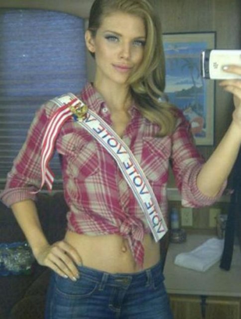 McCord'un aynadan çektiği bir kare daha.