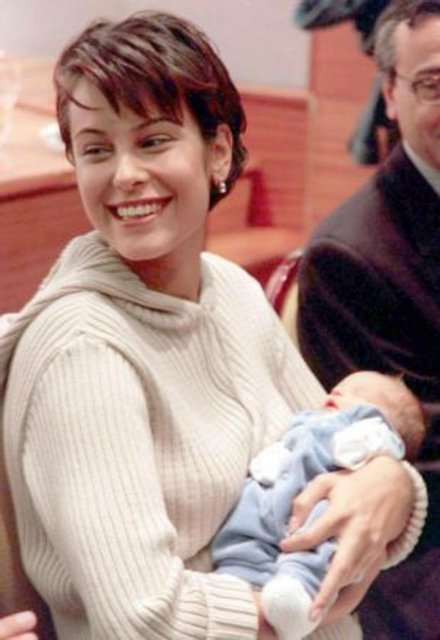 Ünlü manken Arzum Onan ve Mehmet Aslantuğ'un oğulları Can 2000 yılında dünyaya geldi.