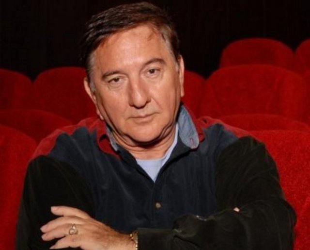 ALİ POYRAZOĞLU: Sazi dusunen,dusundugunu mesk eden bir zihne donusturmustu. Saz sustu. Neset Ertas dusuncelerini sevenlerine emanet etti.