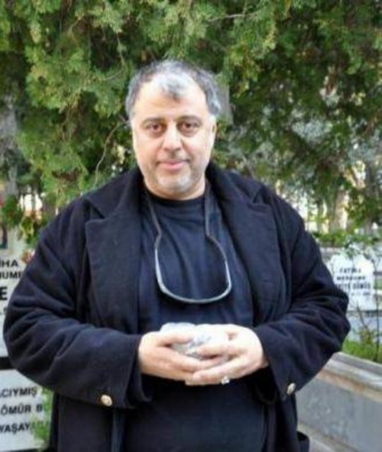 HAMDİ ALKAN: - Türkülerin babası Neşet Ertaş, büyük usta, mekanın cennet olsun. -