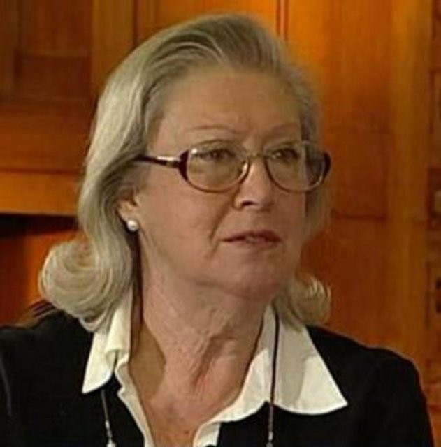 İNCİ ÇAYIRLI: - Rahmet diliyorum, çok üzgünüm... -