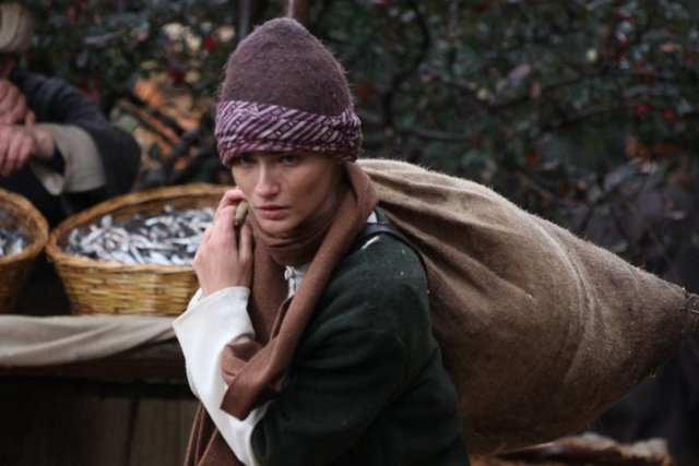 Ancak saraydaki entrikalara kurban gitti.