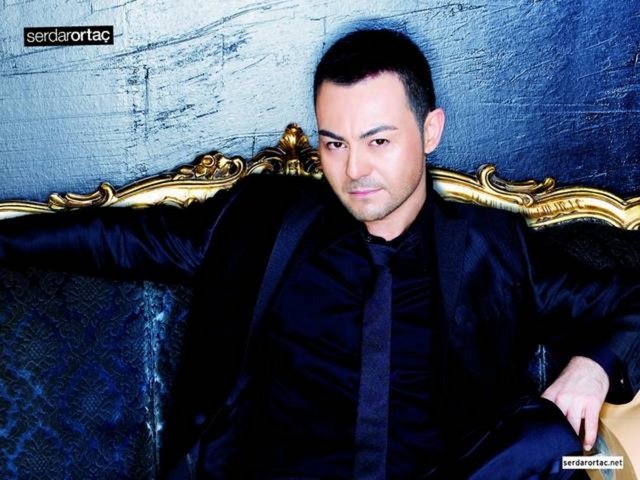 28 Eylül Cuma, Nossa Costa'da; saat 23.00'te, Serdar Ortaç. Giriş: Dört kişilik stand 600 TL. Tel: (212 560 17 17)