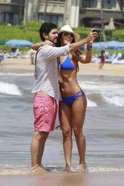 ALEJANDRO GOMEZ, ALI LANDRY